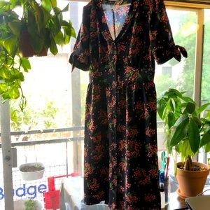 Size L Lace & Mesh collared dress